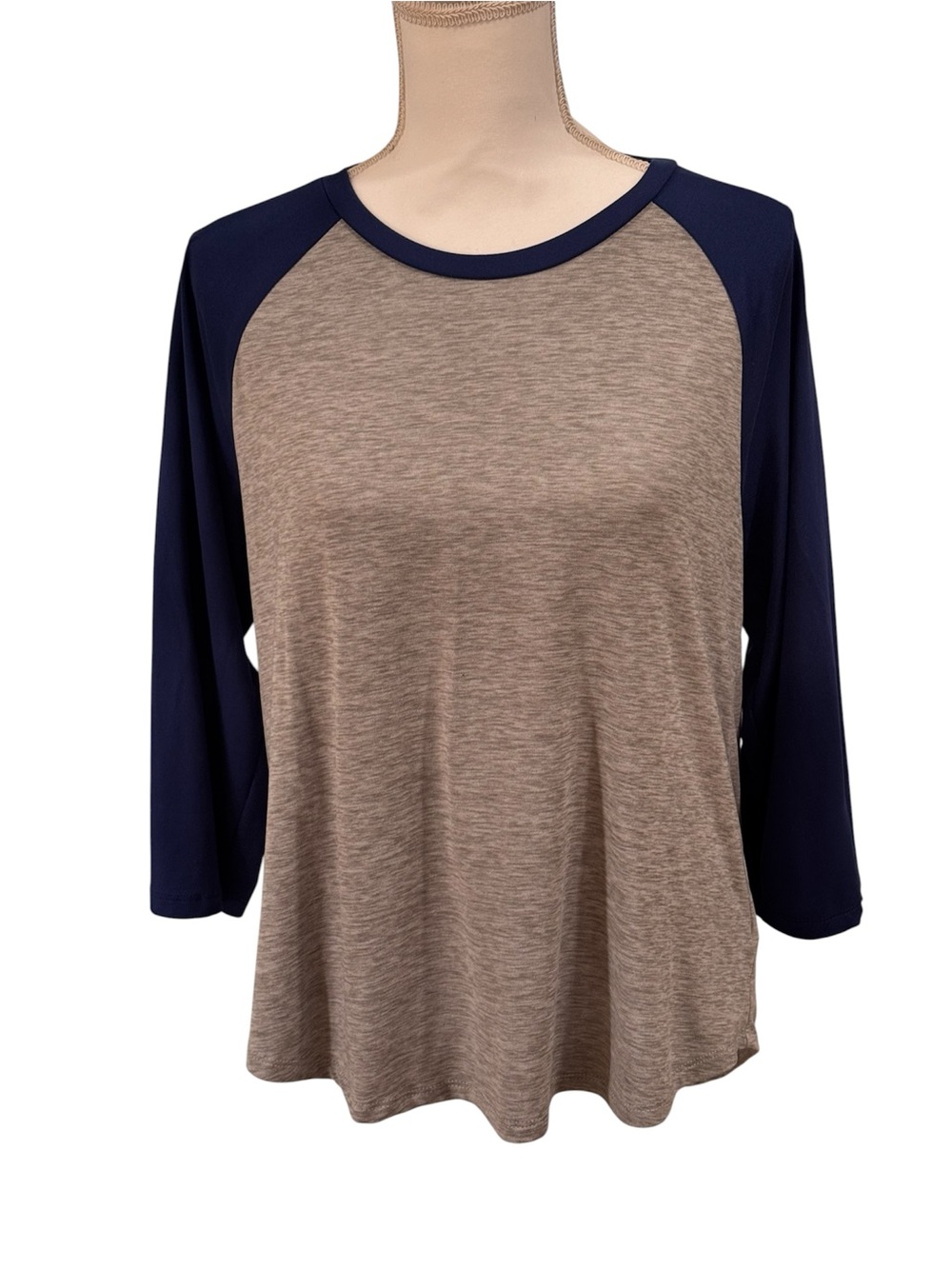 Eddie Bauer Sleep gray & blue raglan short sleeved PJ T shirt, 3/4 sleeves, M.